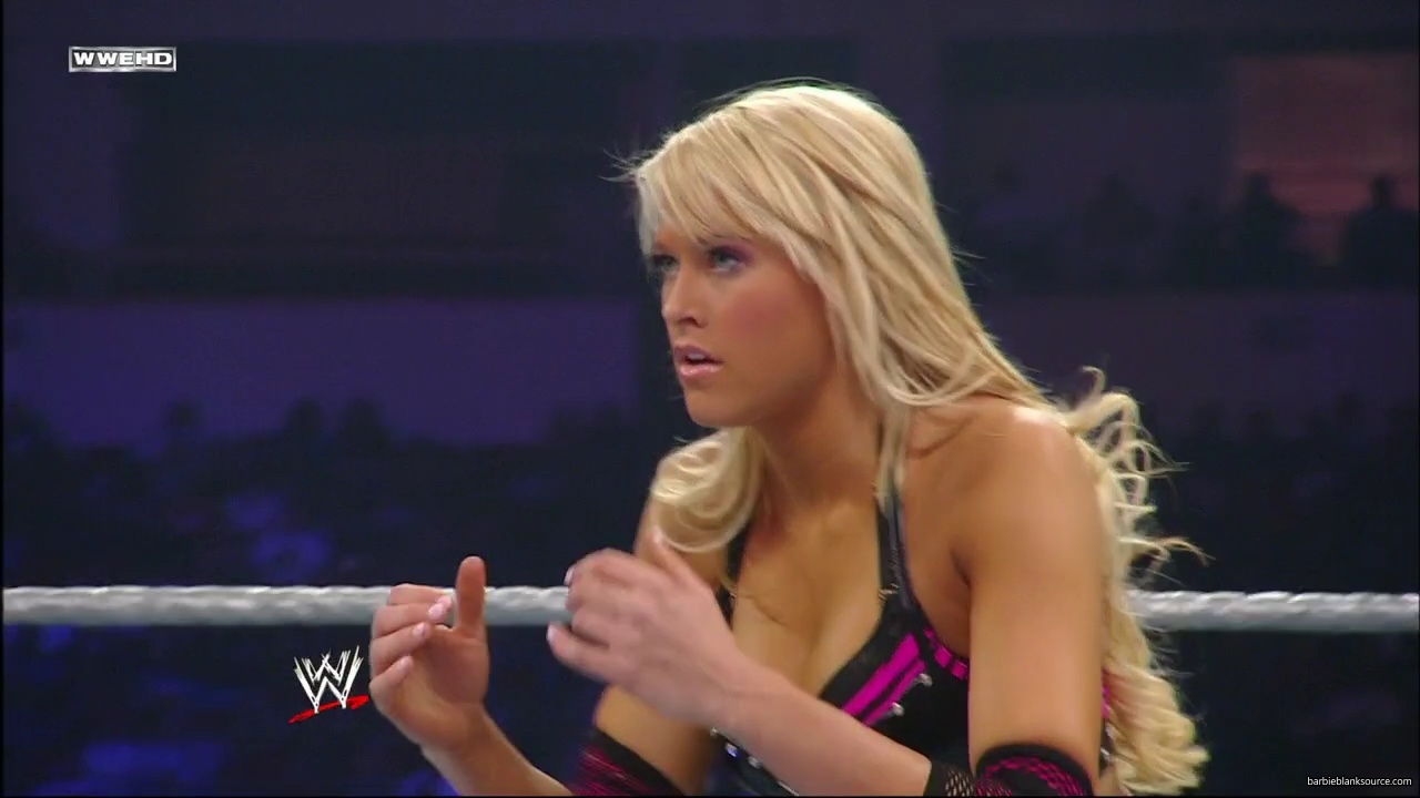 WWE_ECW_06_10_08_Kelly_vs_Victoria_mp40386.jpg