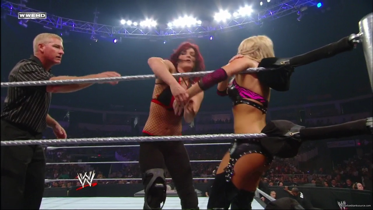 WWE_ECW_06_10_08_Kelly_vs_Victoria_mp40427.jpg