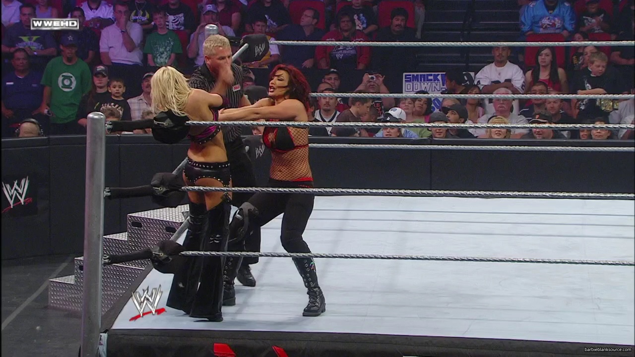 WWE_ECW_06_10_08_Kelly_vs_Victoria_mp40429.jpg