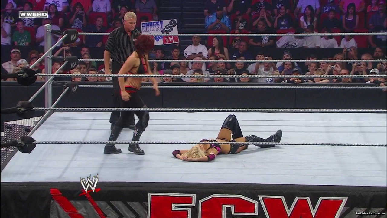 WWE_ECW_06_10_08_Kelly_vs_Victoria_mp40441.jpg