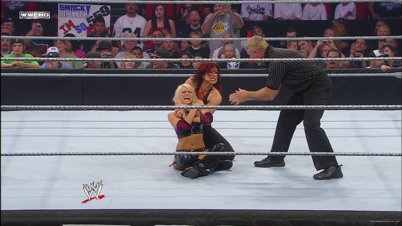 WWE_ECW_06_10_08_Kelly_vs_Victoria_mp40454.jpg