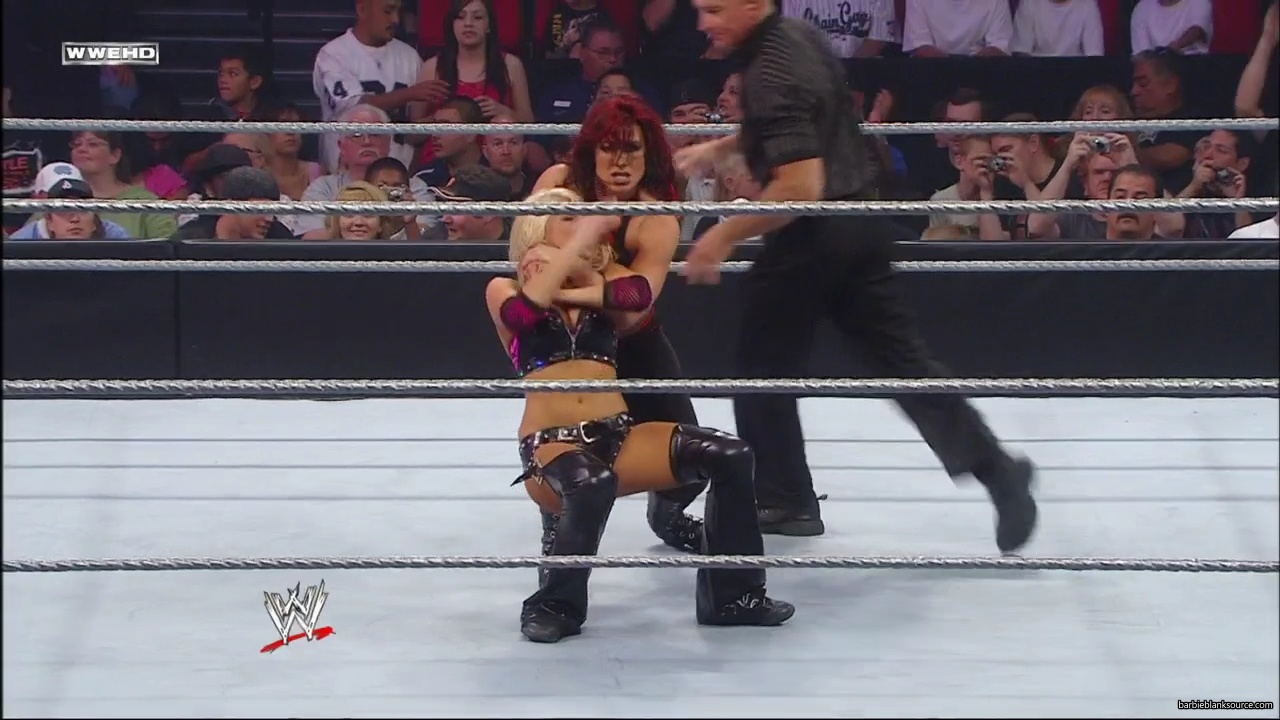 WWE_ECW_06_10_08_Kelly_vs_Victoria_mp40463.jpg