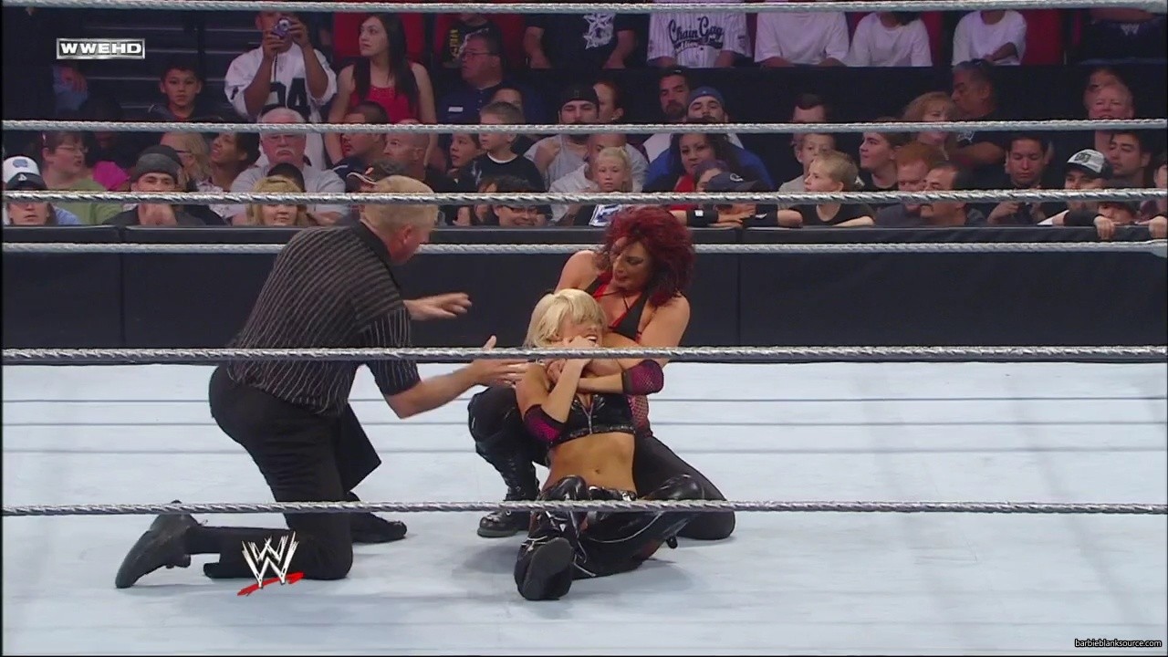 WWE_ECW_06_10_08_Kelly_vs_Victoria_mp40470.jpg