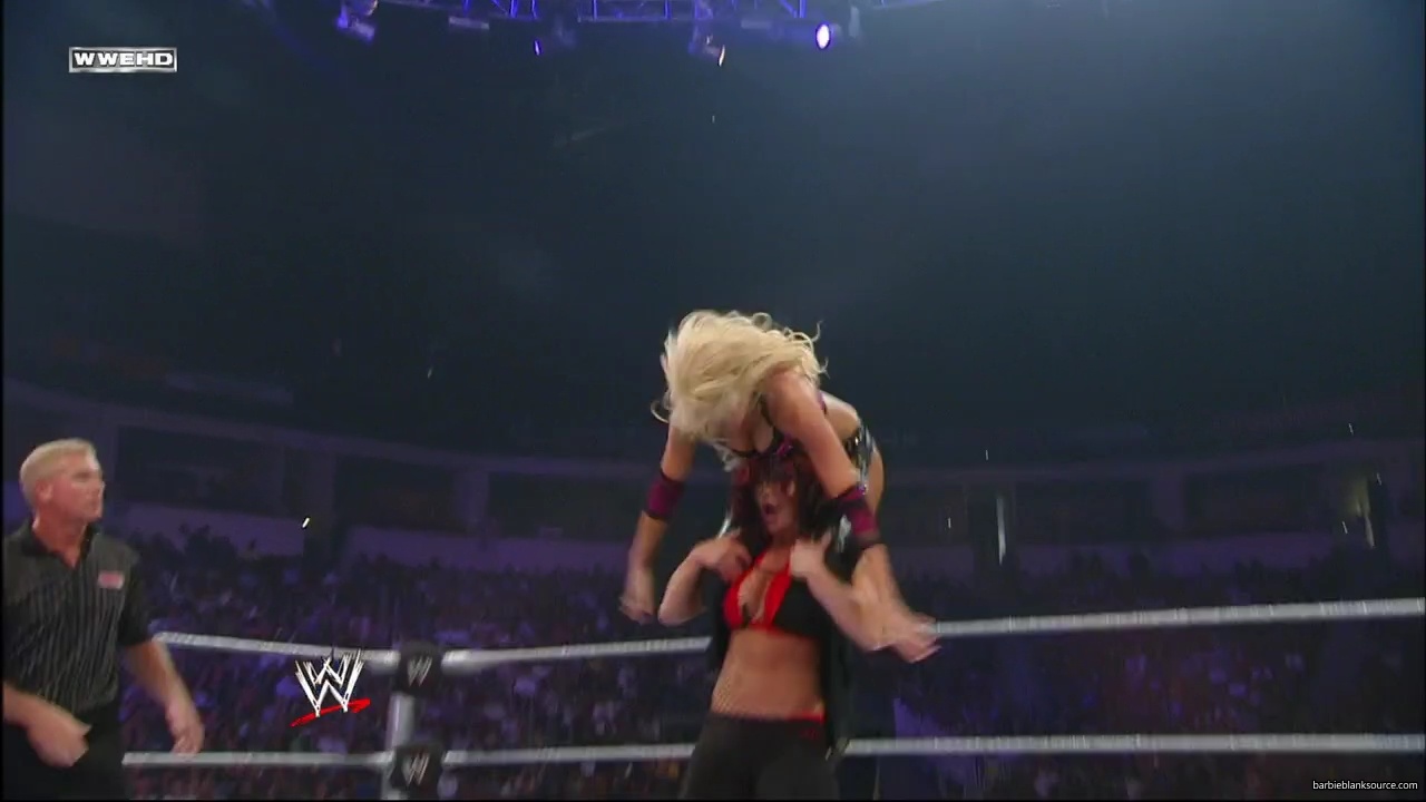 WWE_ECW_06_10_08_Kelly_vs_Victoria_mp40568.jpg