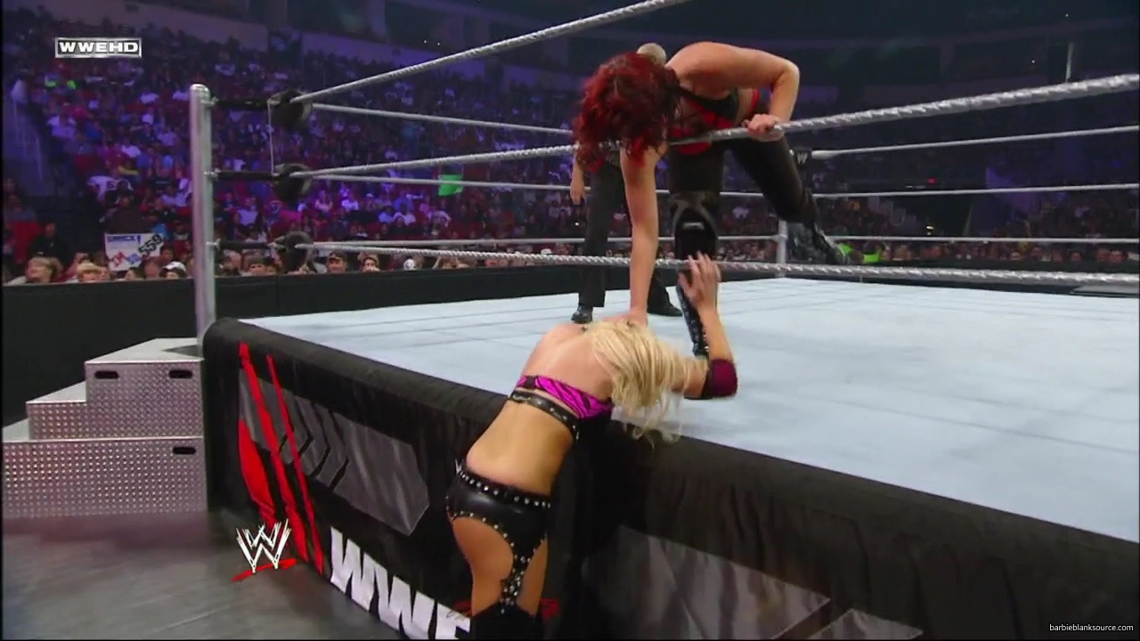 WWE_ECW_06_10_08_Kelly_vs_Victoria_mp40583.jpg