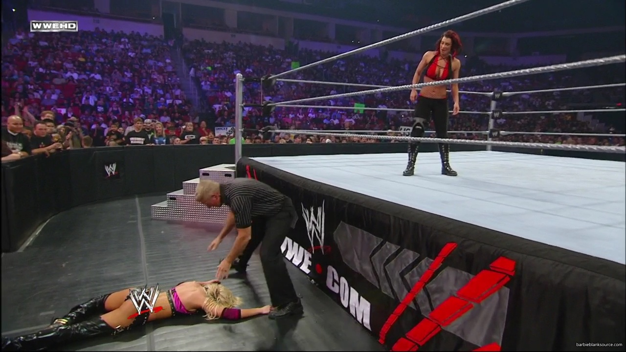 WWE_ECW_06_10_08_Kelly_vs_Victoria_mp40622.jpg