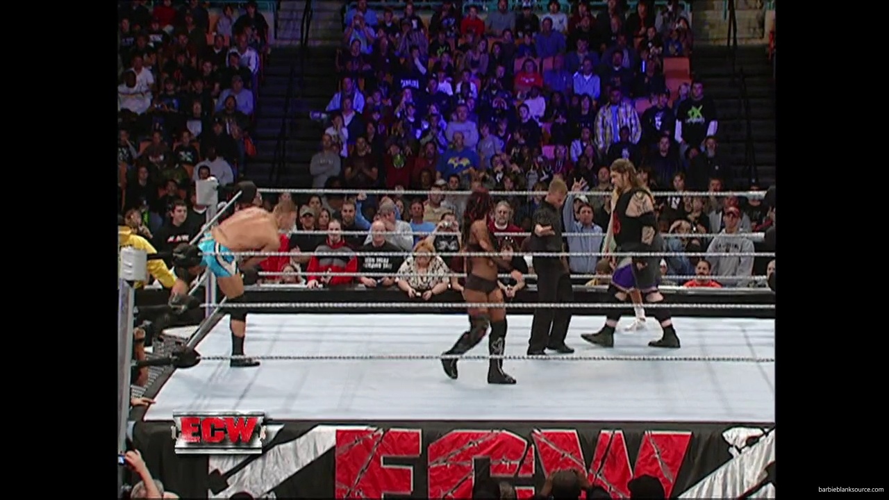 WWE_ECW_12_06_07_Balls_Kelly_vs_Kenny_Victoria_mp41978.jpg