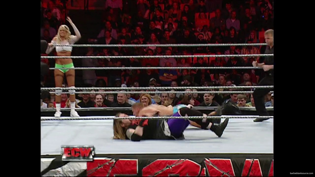 WWE_ECW_12_06_07_Balls_Kelly_vs_Kenny_Victoria_mp42026.jpg