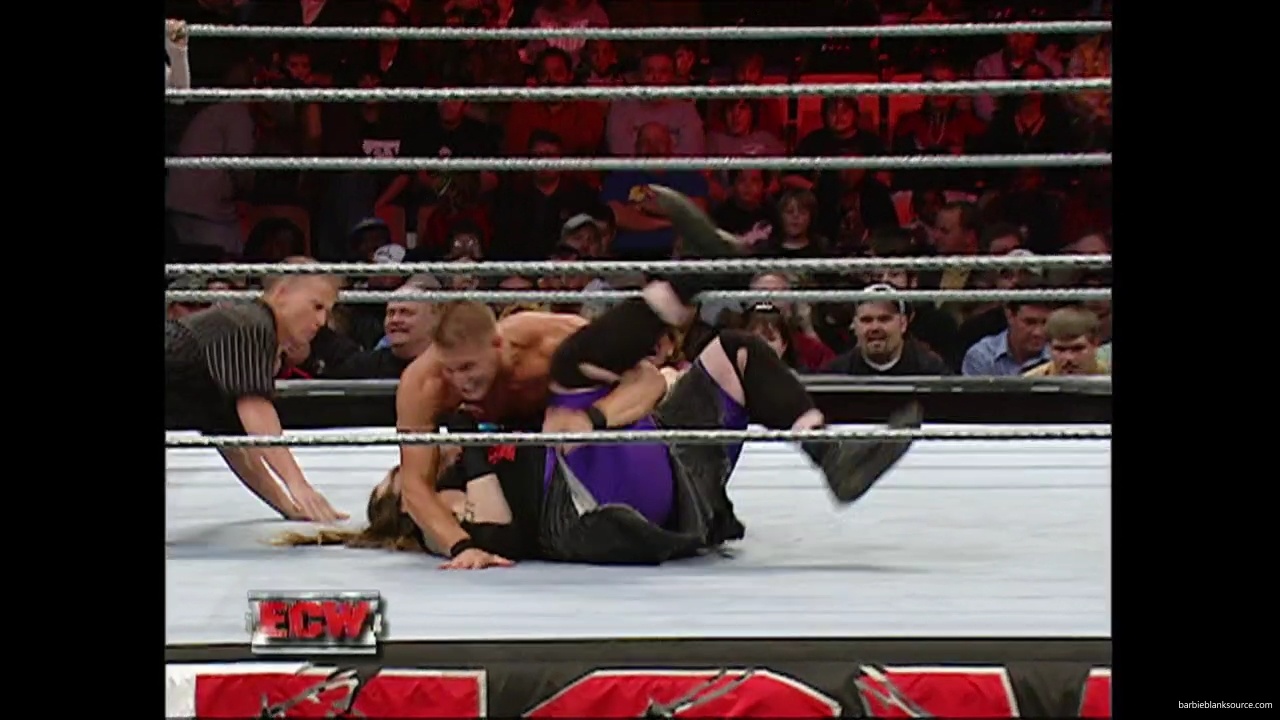 WWE_ECW_12_06_07_Balls_Kelly_vs_Kenny_Victoria_mp42028.jpg