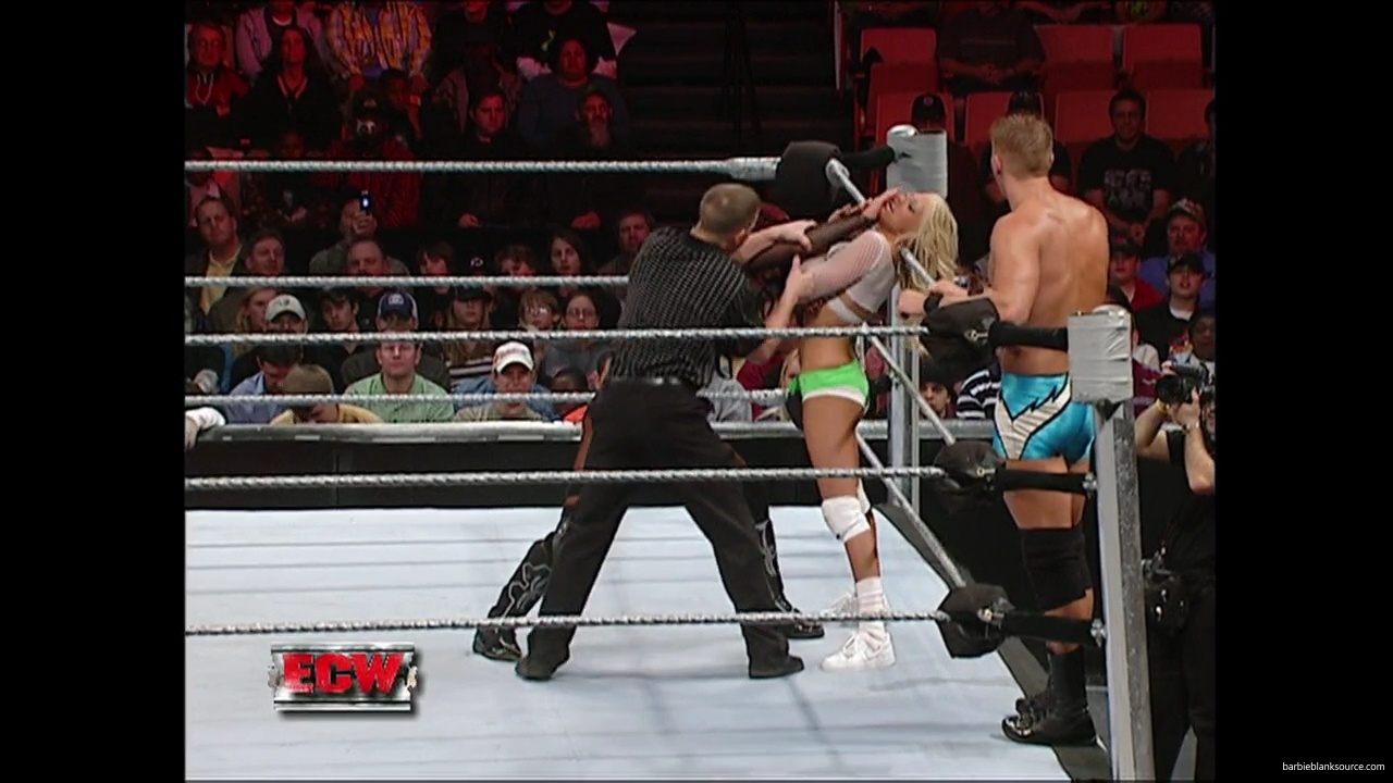WWE_ECW_12_06_07_Balls_Kelly_vs_Kenny_Victoria_mp42100.jpg