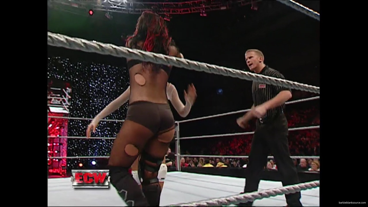 WWE_ECW_12_06_07_Balls_Kelly_vs_Kenny_Victoria_mp42123.jpg