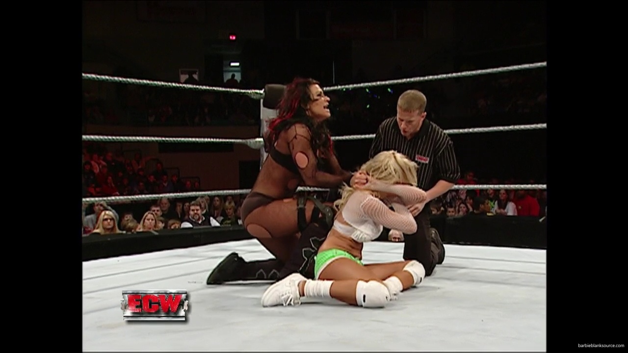 WWE_ECW_12_06_07_Balls_Kelly_vs_Kenny_Victoria_mp42162.jpg