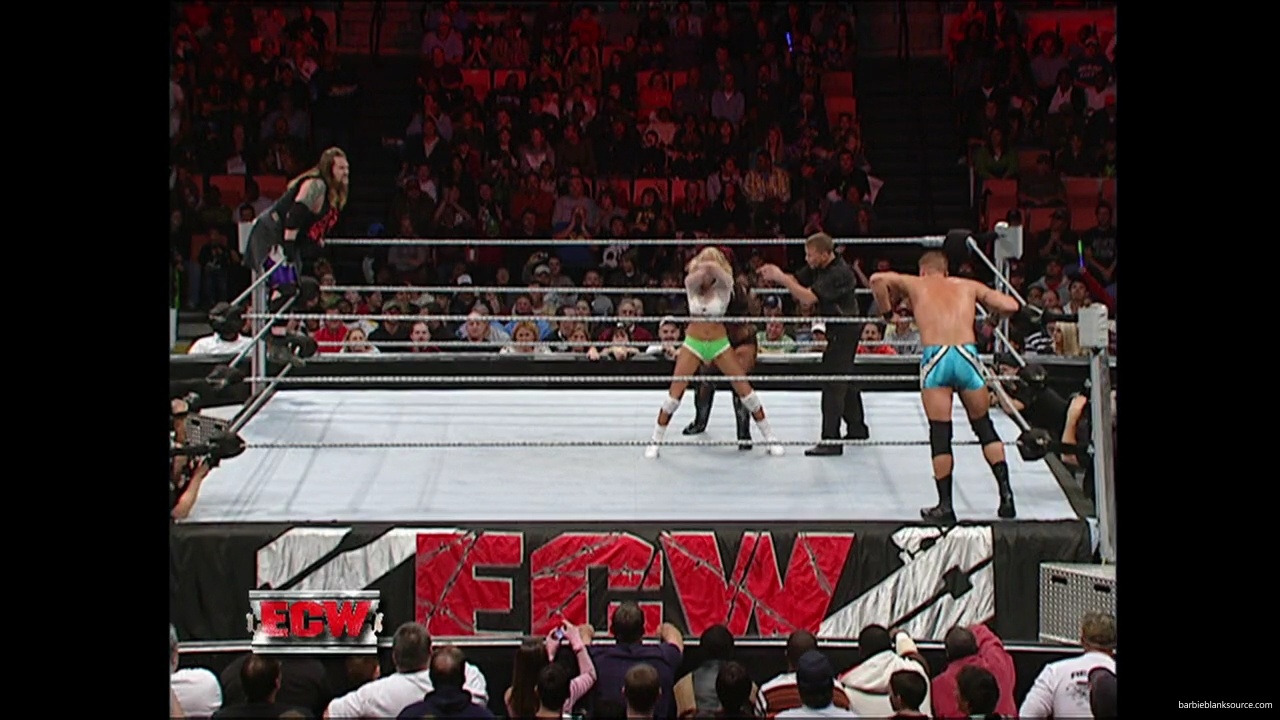 WWE_ECW_12_06_07_Balls_Kelly_vs_Kenny_Victoria_mp42183.jpg