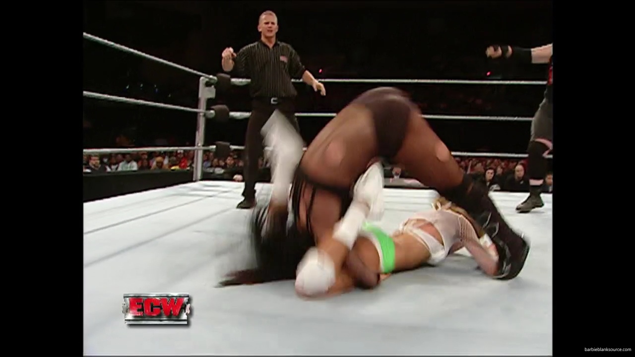 WWE_ECW_12_06_07_Balls_Kelly_vs_Kenny_Victoria_mp42250.jpg