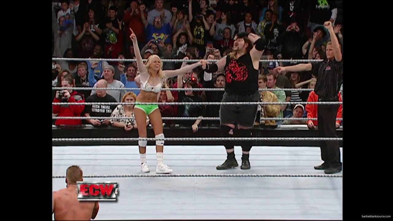 WWE_ECW_12_06_07_Balls_Kelly_vs_Kenny_Victoria_mp42268.jpg