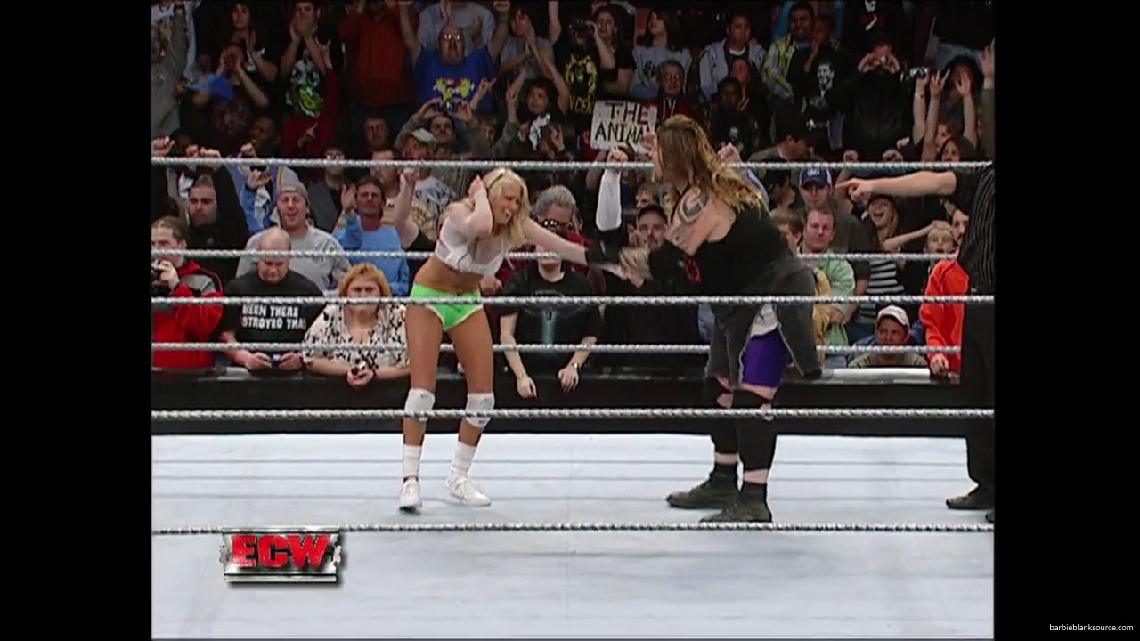 WWE_ECW_12_06_07_Balls_Kelly_vs_Kenny_Victoria_mp42269.jpg