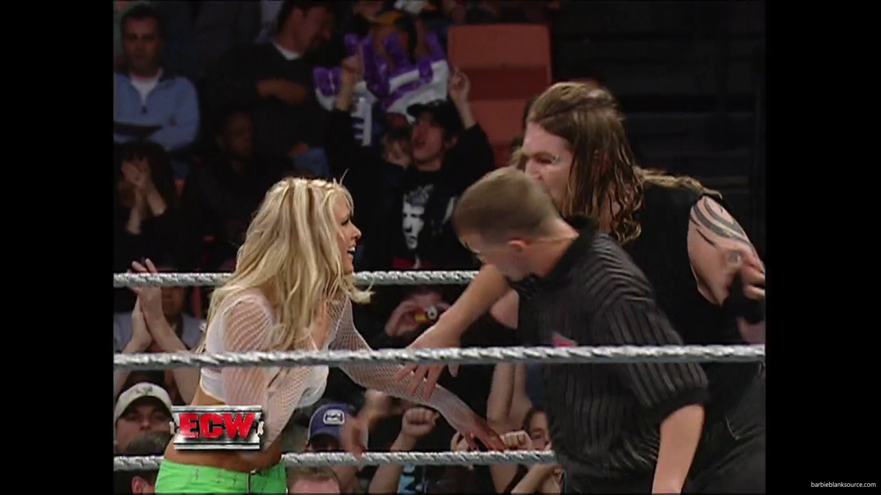 WWE_ECW_12_06_07_Balls_Kelly_vs_Kenny_Victoria_mp42283.jpg