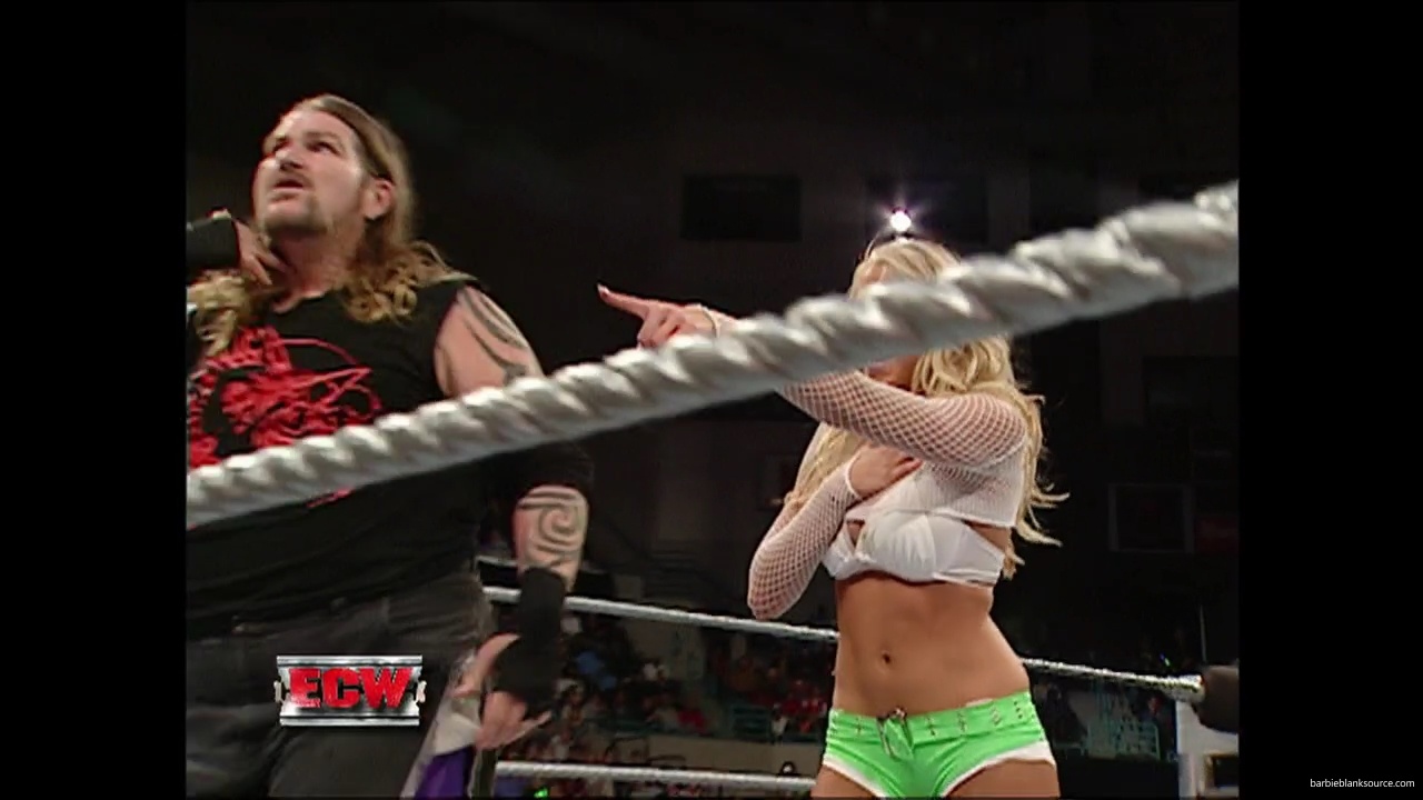 WWE_ECW_12_06_07_Balls_Kelly_vs_Kenny_Victoria_mp42302.jpg