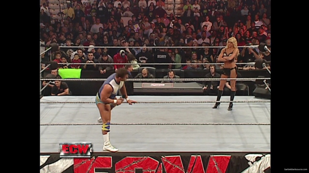 WWE_ECW_01_16_07_Kelly_Ringside_mp40188.jpg