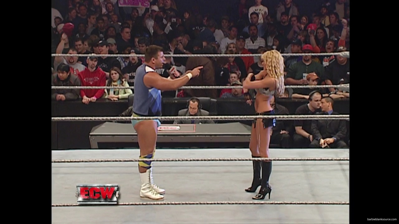 WWE_ECW_01_16_07_Kelly_Ringside_mp40206.jpg