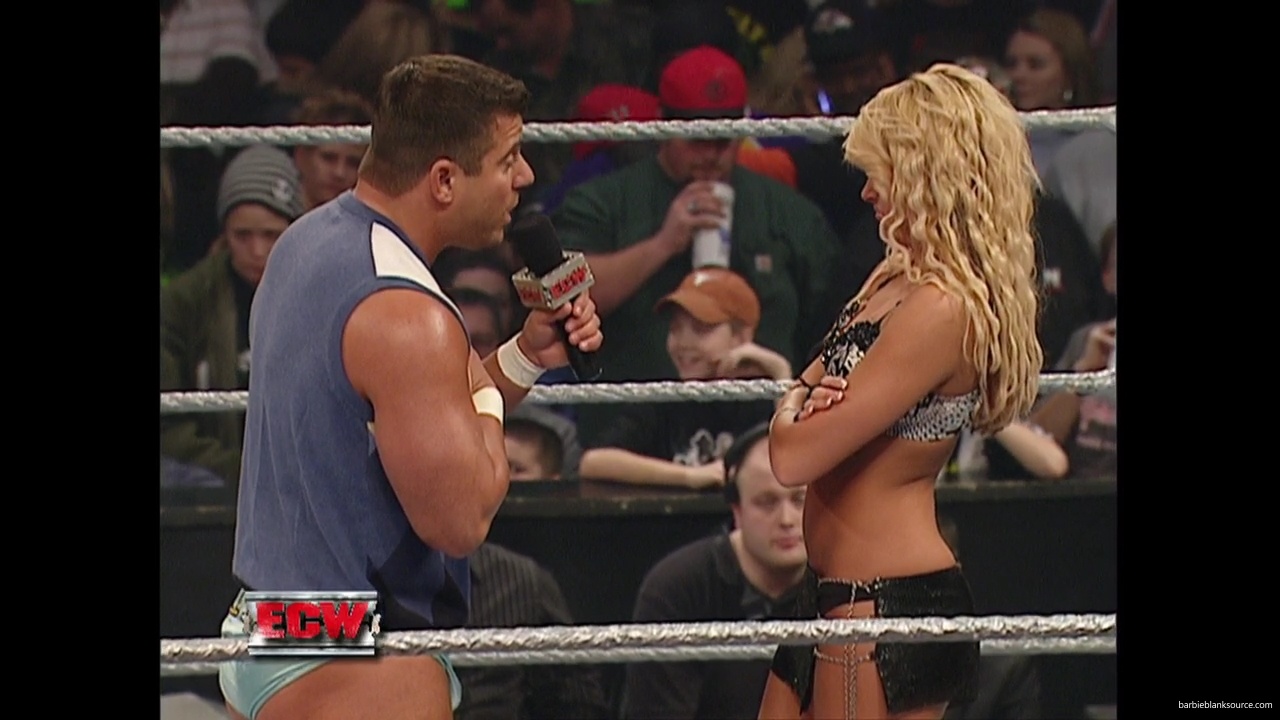 WWE_ECW_01_16_07_Kelly_Ringside_mp40270.jpg