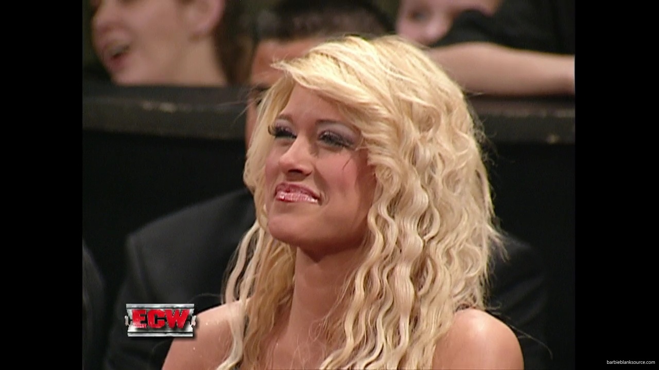 WWE_ECW_01_16_07_Kelly_Ringside_mp40310.jpg