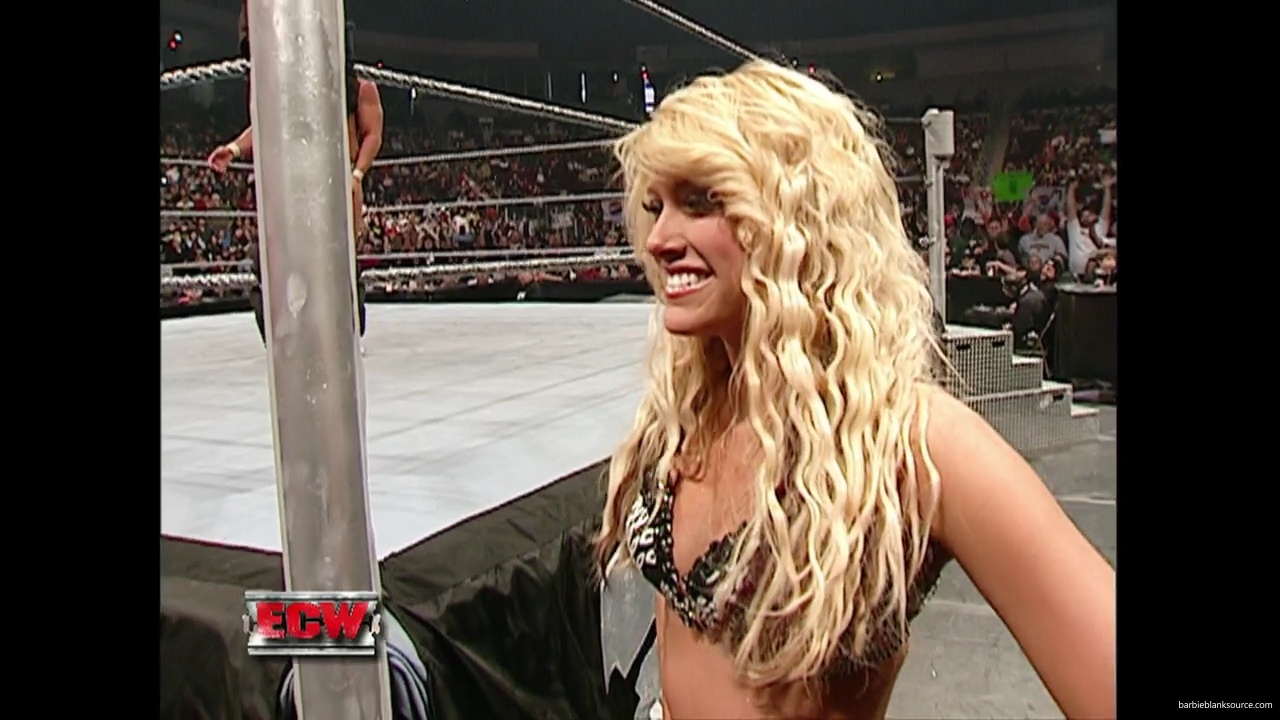 WWE_ECW_01_16_07_Kelly_Ringside_mp40376.jpg