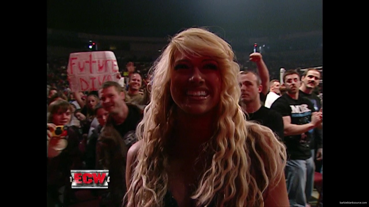 WWE_ECW_01_16_07_Kelly_Ringside_mp40404.jpg