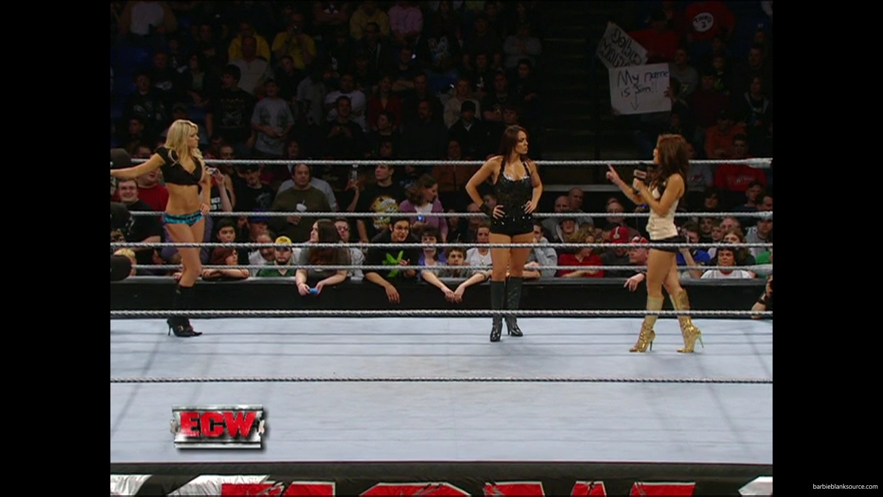 WWE_ECW_01_08_08_Kelly_Layla_Segment_Featuring_Lena_mp40095.jpg