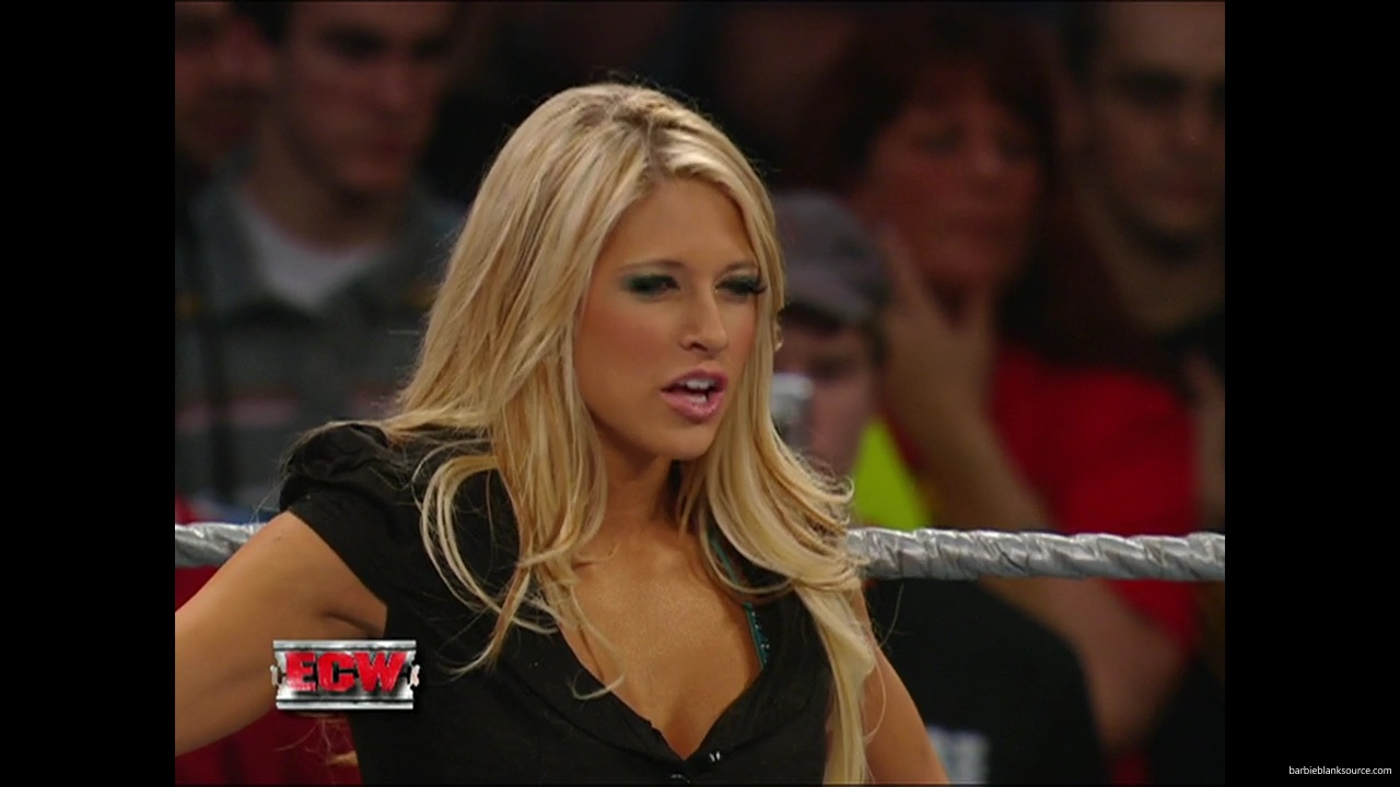 WWE_ECW_01_08_08_Kelly_Layla_Segment_Featuring_Lena_mp40100.jpg