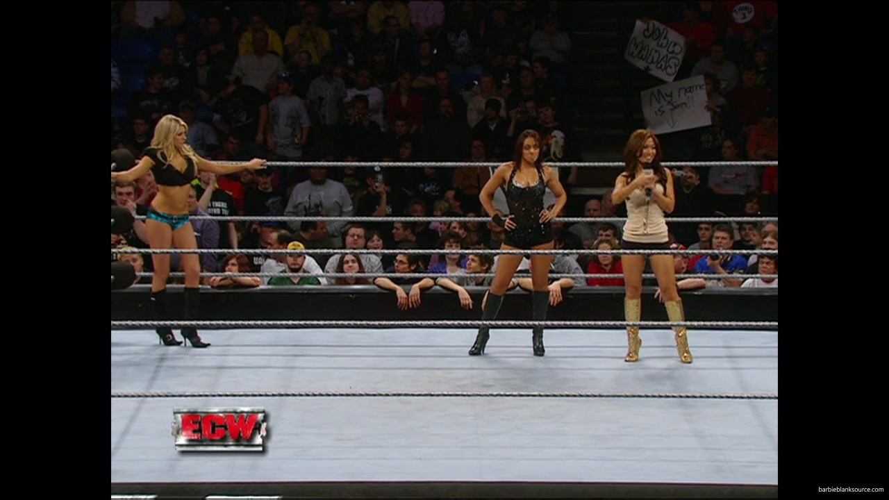WWE_ECW_01_08_08_Kelly_Layla_Segment_Featuring_Lena_mp40104.jpg