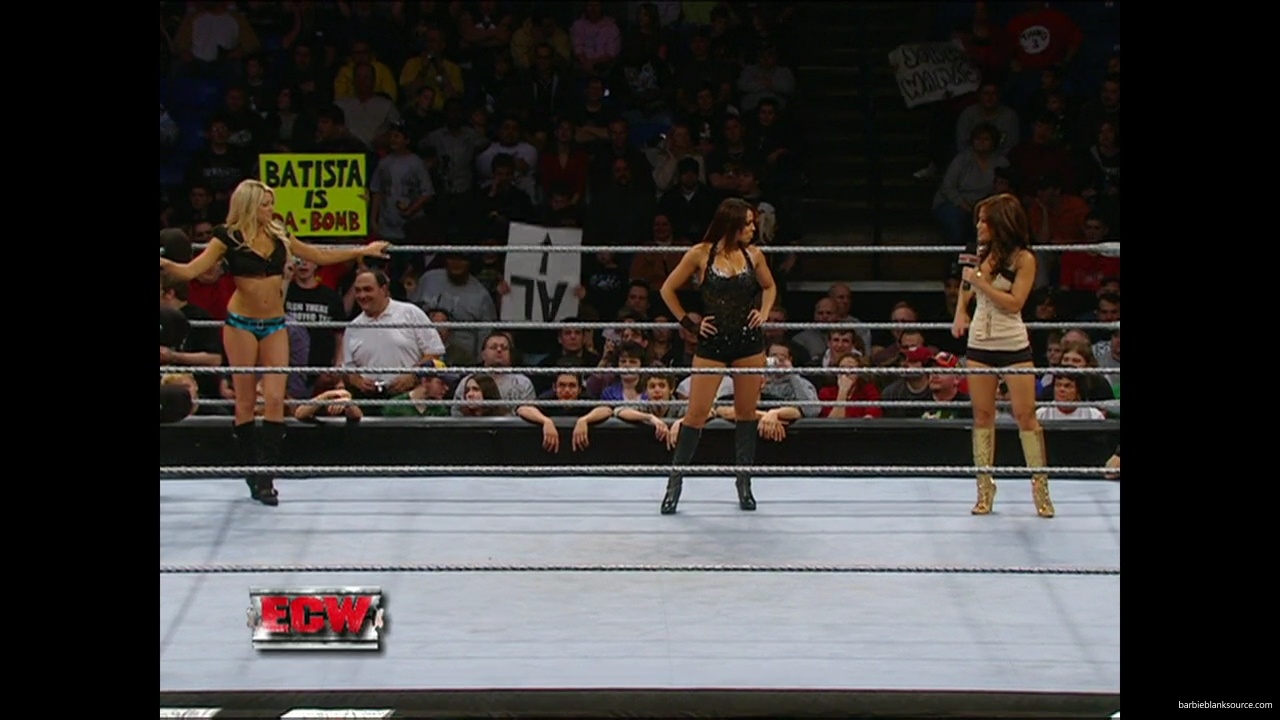 WWE_ECW_01_08_08_Kelly_Layla_Segment_Featuring_Lena_mp40113.jpg