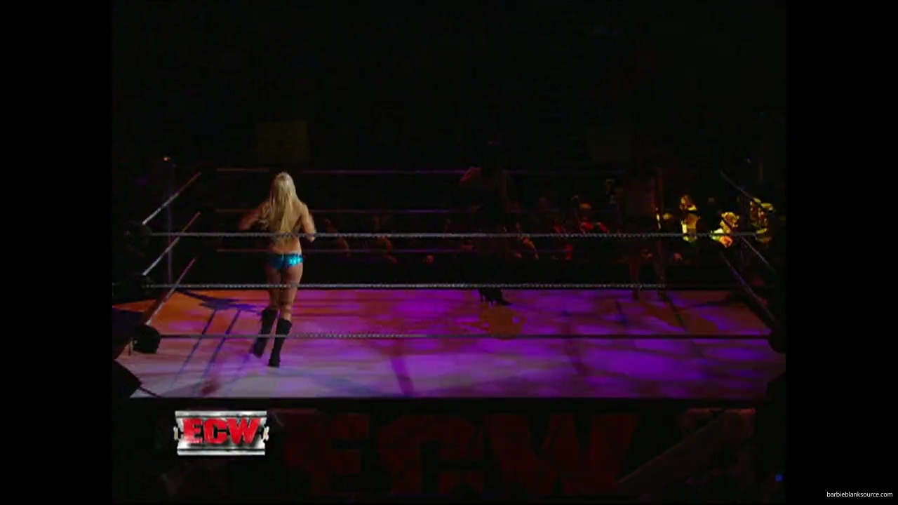 WWE_ECW_01_08_08_Kelly_Layla_Segment_Featuring_Lena_mp40176.jpg