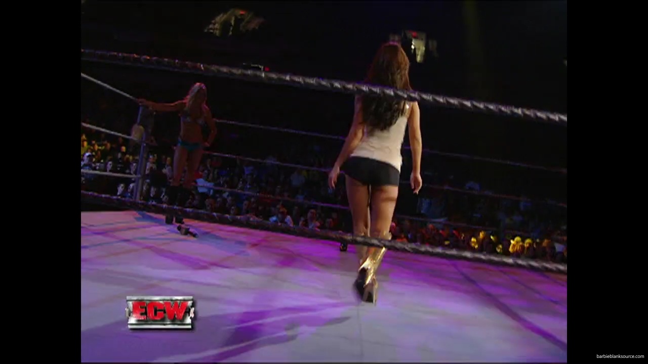 WWE_ECW_01_08_08_Kelly_Layla_Segment_Featuring_Lena_mp40245.jpg