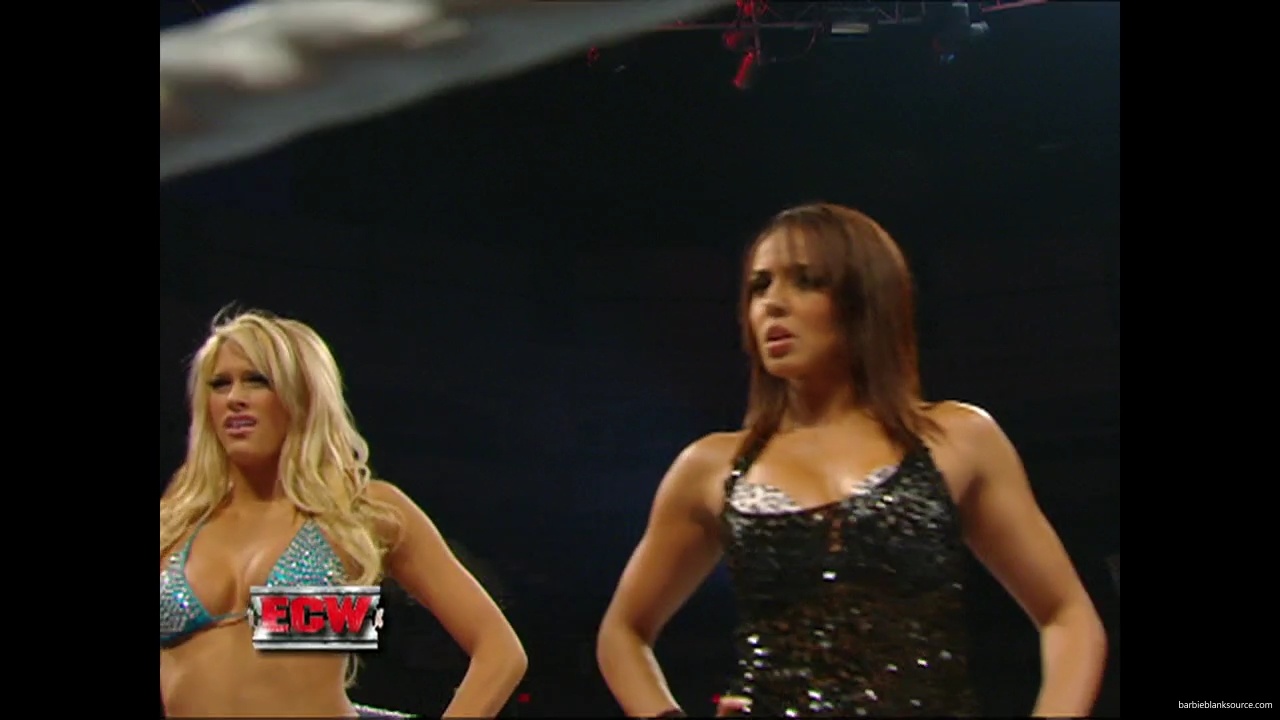 WWE_ECW_01_08_08_Kelly_Layla_Segment_Featuring_Lena_mp40320.jpg