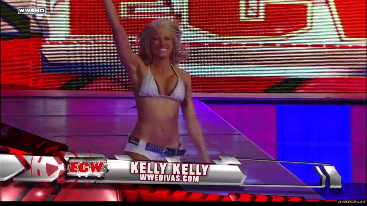 WWE_ECW_02_12_08_Kelly_vs_Layla_mp41551.jpg