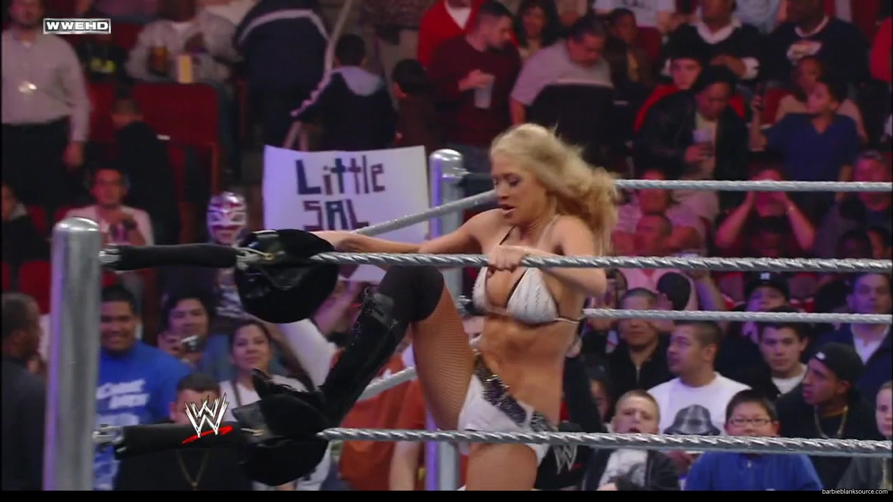 WWE_ECW_02_12_08_Kelly_vs_Layla_mp41570.jpg
