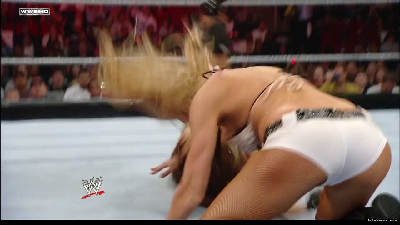WWE_ECW_02_12_08_Kelly_vs_Layla_mp41697.jpg