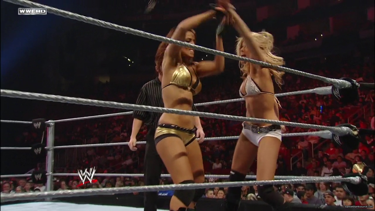 WWE_ECW_02_12_08_Kelly_vs_Layla_mp41721.jpg