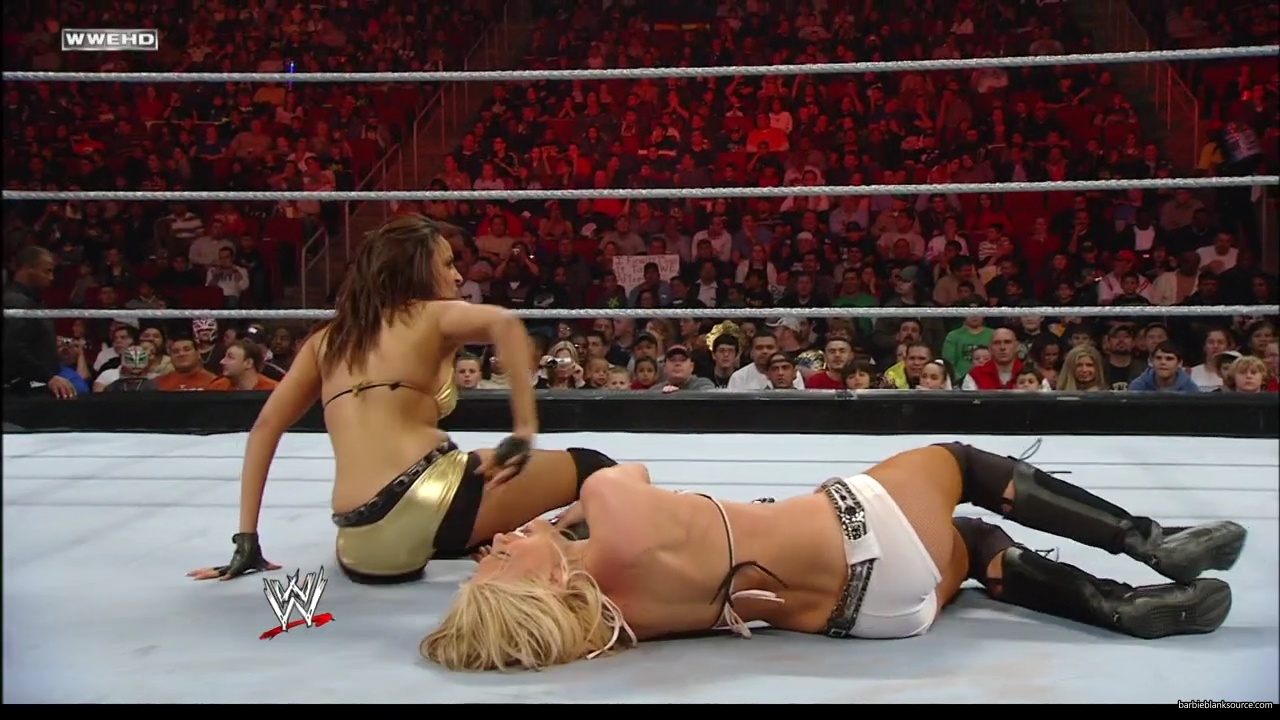 WWE_ECW_02_12_08_Kelly_vs_Layla_mp41752.jpg