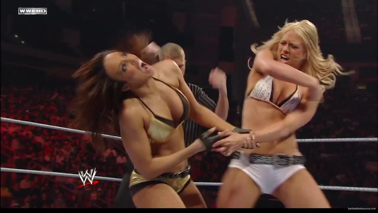 WWE_ECW_02_12_08_Kelly_vs_Layla_mp41779.jpg