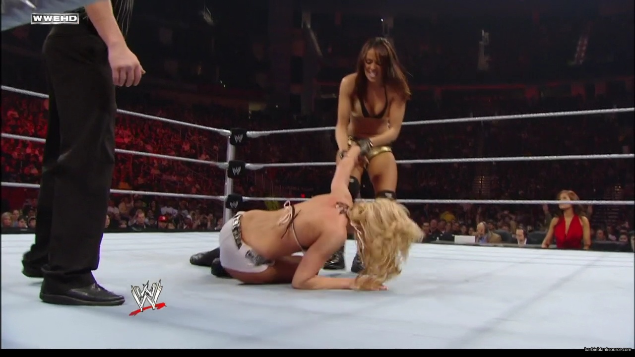 WWE_ECW_02_12_08_Kelly_vs_Layla_mp41802.jpg