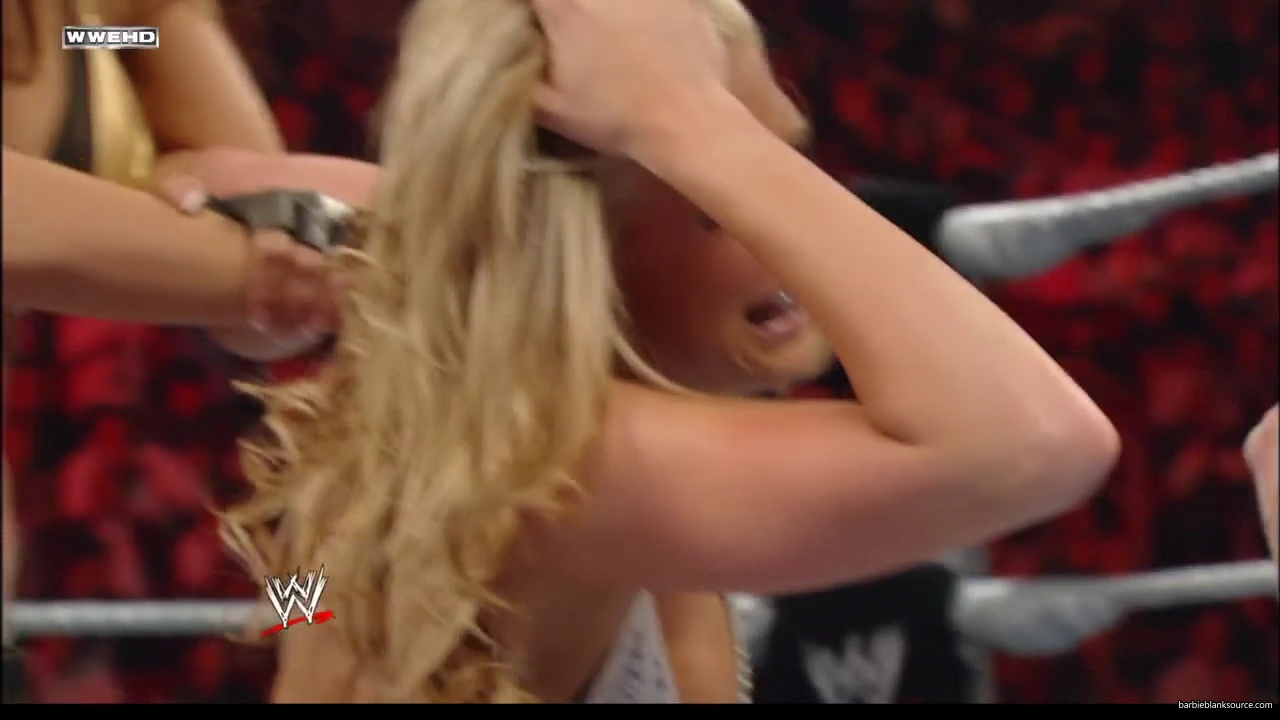 WWE_ECW_02_12_08_Kelly_vs_Layla_mp41819.jpg