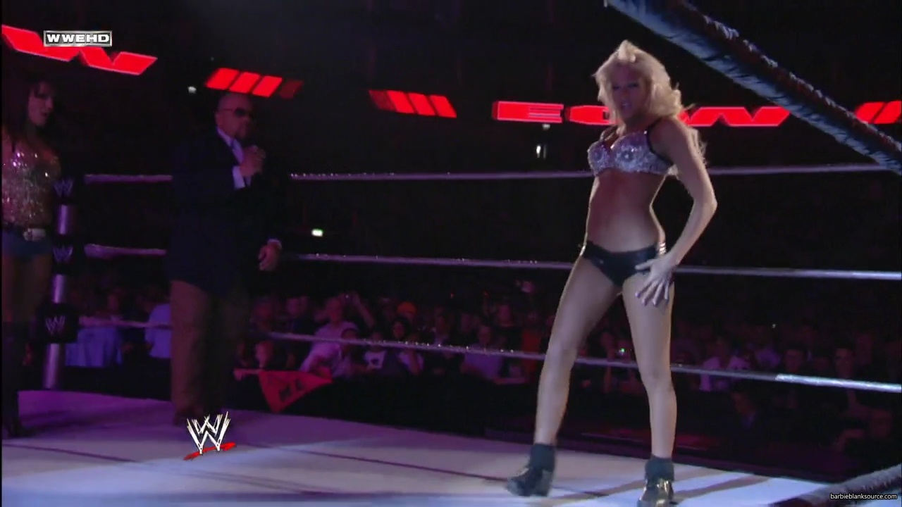 WWE_ECW_04_15_08_Divas_Segment_mp40394.jpg