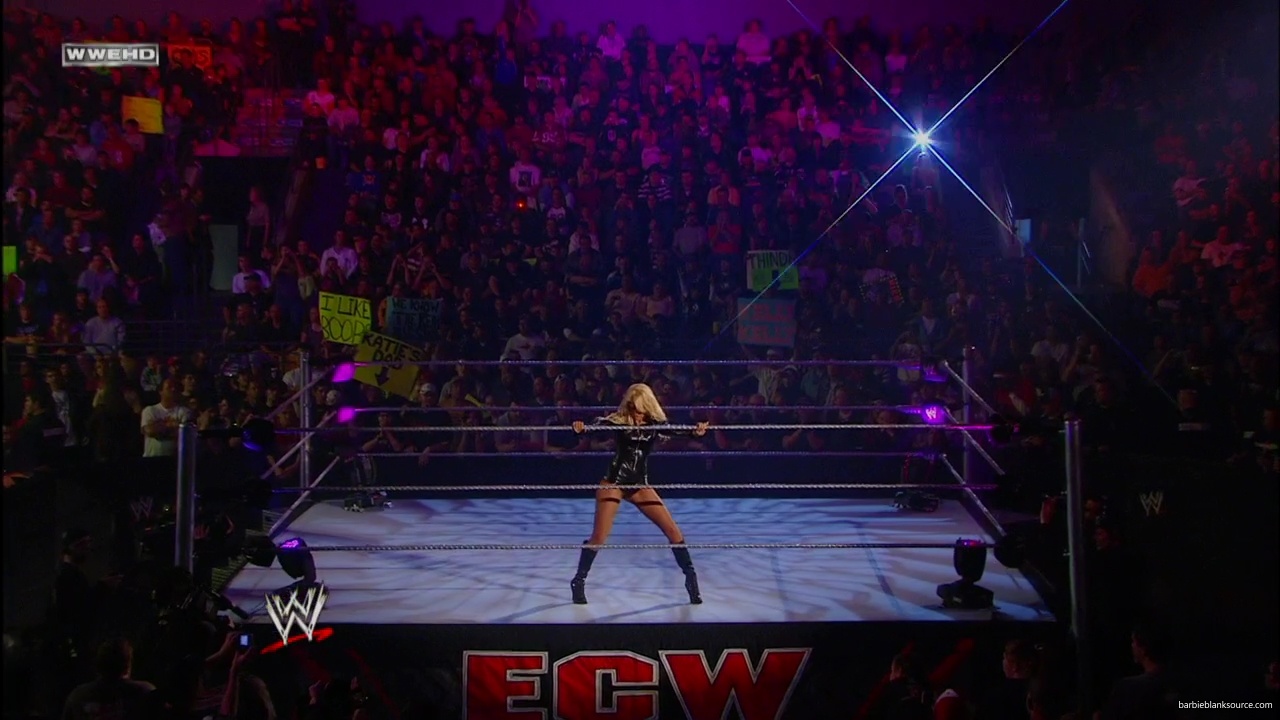 WWE_ECW_05_06_08_Kelly_Layla_Segment_mp40385.jpg