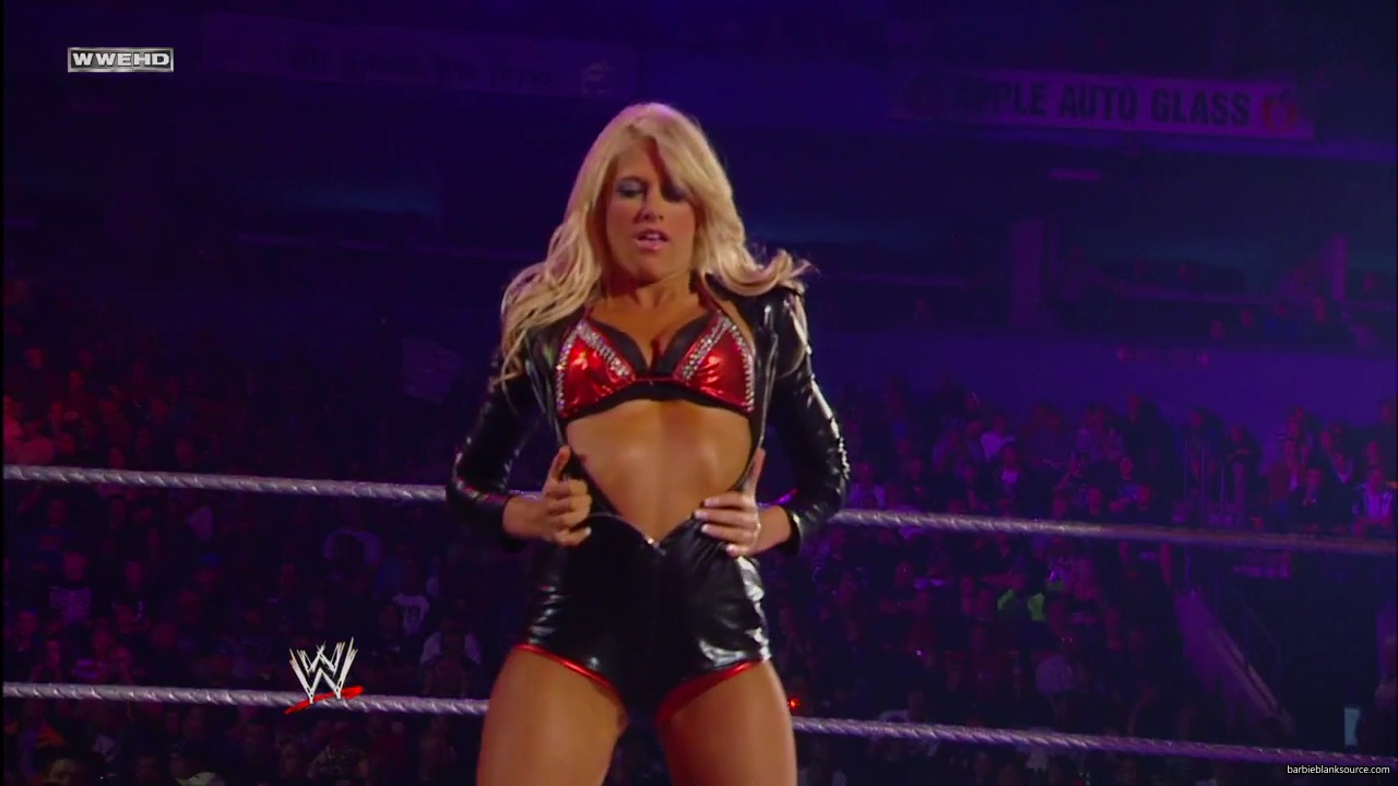 WWE_ECW_05_06_08_Kelly_Layla_Segment_mp40423.jpg