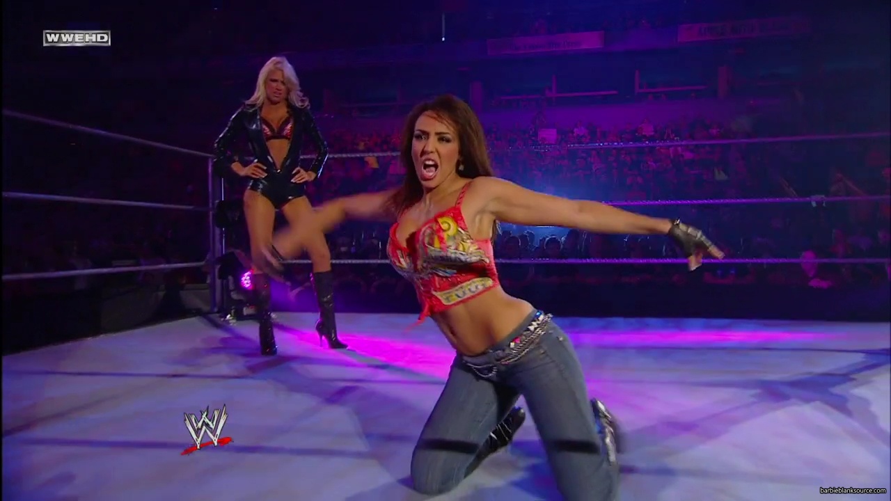 WWE_ECW_05_06_08_Kelly_Layla_Segment_mp40439.jpg