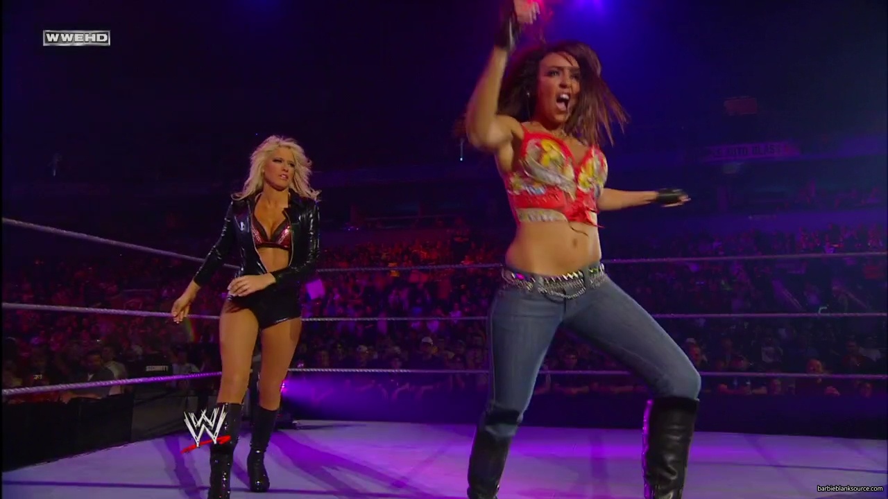 WWE_ECW_05_06_08_Kelly_Layla_Segment_mp40443.jpg