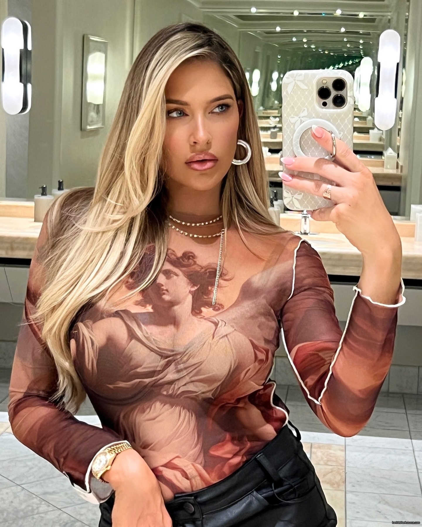 thebarbieblank_1727375298_3465797660588984926_17284606.jpg