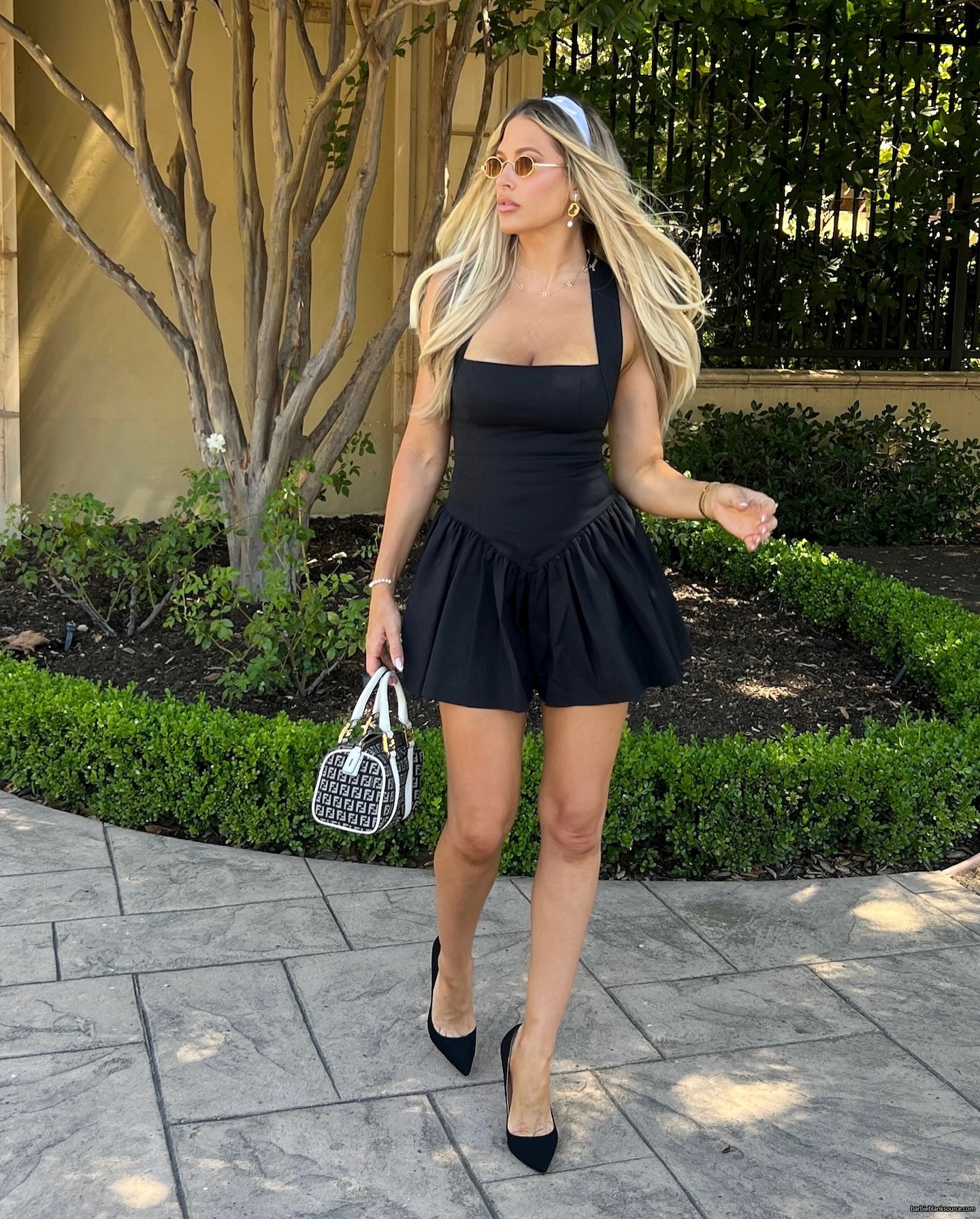 thebarbieblank_1728056843_3471514874436070174_17284606.jpg
